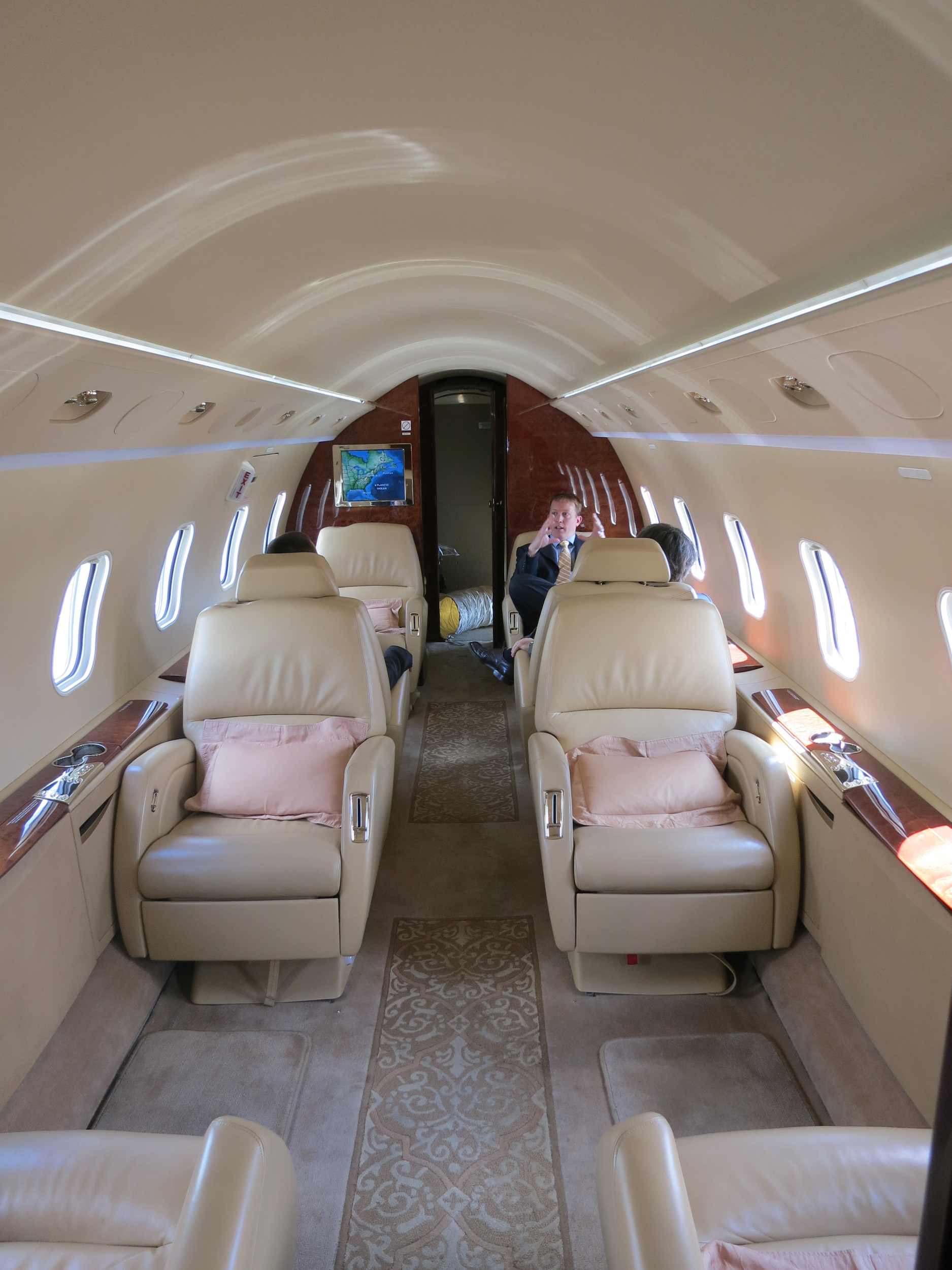 Challenger 350 Interior