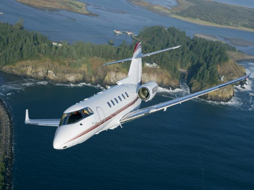 Hawker 900XP Exterior