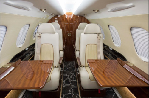 EM Phenom 300 Exterior